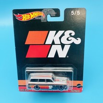 K&amp;N Volvo P220 Amazon Estate Diecast 1:64 5/5 Hot Wheels Premium - $13.22 CAD