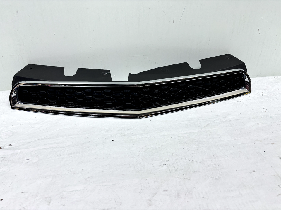 2012 2013 2014 2015 chevy equinox front oem upper grille 20882351 - $85.00