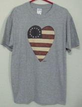 Unisex NWOT Gildan Gray Fourth of July Heart Short Sleeve T Shirt Size M - $4.95