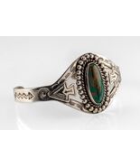 Native Sterling Cuff Bracelet with Arrows &amp; Turquoise Center Stone 30 mm... - $4,505.67 MXN