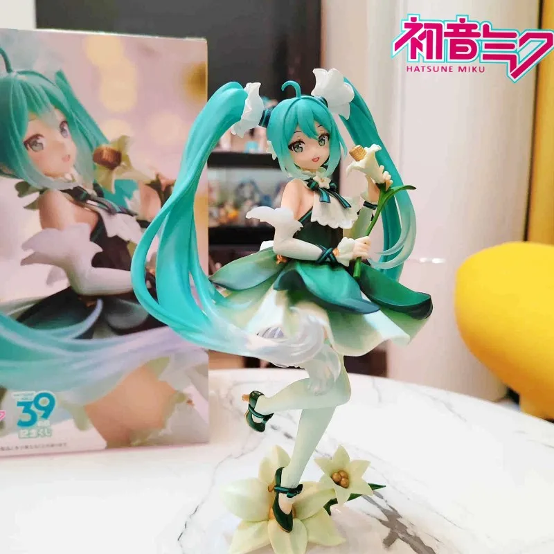 U figure 39 anniversary day lottery anime figure collectible vocaloid action model toys thumb200