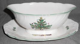 Nikko HAPPY HOLIDAYS PATTERN Gravy Boat w/Stand HOLIDAY - CHRISTMAS - $63.35