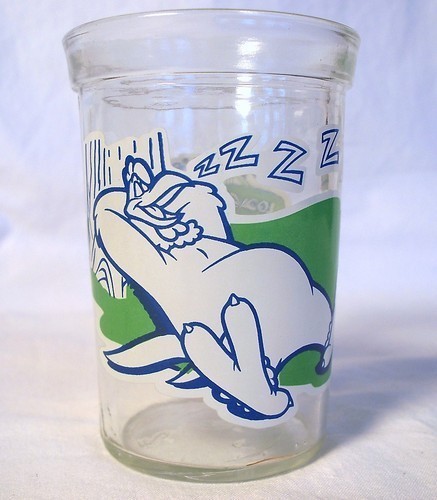 Primary image for Looney Tunes Welch's #7 Foghorn Leghorn"Snore No More"-HENRY CHICKENHAWK;1994