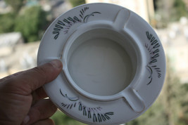 Vintage Chinese Ash Tray Ashtray Collectible Great Condition Porcelain - $23.01