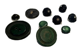 Lot of 10 Vintage Green Miscellaneous Plastic Buttons - £12.62 GBP