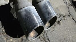 X5 01-06 4.4 Driver Left Exhaust Muffler 75691 image 3