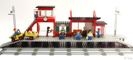 LEGO Train Set 7824 Railway Station 4.5V + Instructions 100% complete MINT - £113.55 GBP