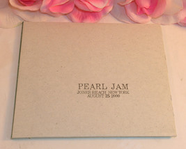 CD Pearl Jam Jones Beach NY Gently Used 2 CD Set August 25, 2000 30 Tracks BMG - £13.08 GBP