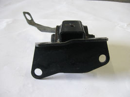 2000-05 Toyota Celica GT & GT-S Autmatic Transmission Enigne Motor Mount image 2