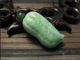 Free Shipping - Elaborately Hand carved auspicious Natural Green jade carved  Pe - £19.52 GBP