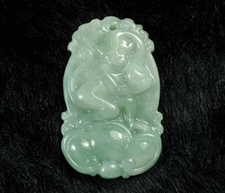 Free shipping - good luck Hand carved Monkey green jade Monkey charm pendant - j - £14.95 GBP