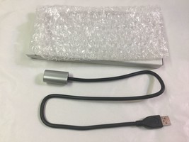 New in Box 19&quot; Flexible cord USB Light Bright LED Laptop light - £4.97 GBP