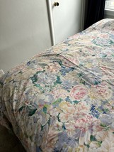 Vintage Wamsutta Supercale Twin Flat Sheet  Floral Scalloped Trim USA - $21.00