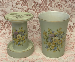 Vintage Lefton China bathroom set toothbrush holder tumbler drink cup pale green - £9.45 GBP