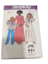 Simplicity 7731 Girls Robe Nightgown &amp; Pajamas Sewing Pattern Size 10 Ji... - $11.52