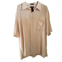 Axcess 100% Silk Men&#39;s Pale Yellow Short Sleeve Button Down Shirt - $9.75