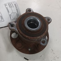 Chevy Trailblazer Passenger Right Rear Spindle Knuckle Bearing Hub  2021... - $70.07 CAD