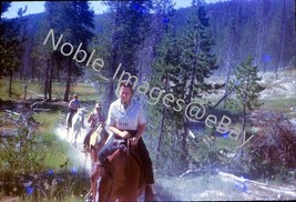 1962 Horseback Riding Trail Mountains 35mm Slide - £3.16 GBP