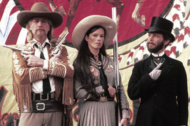 Paul Newman And Geraldine Chaplin And Joel Grey In Buffalo Bill And The Indians, - £19.10 GBP