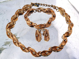 Vintage Coro Gold Plated Necklace Rhinestone Bracelet Clip Earrings Parure  - £54.57 GBP