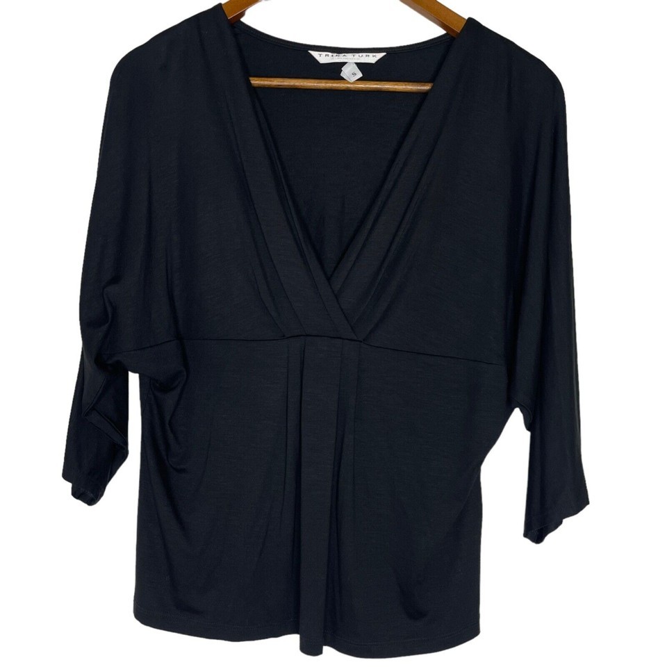 Trina Turk Black Deep V-neck 3/4 Sleeve Blouse Shirt Size Small Women’s - $16.00