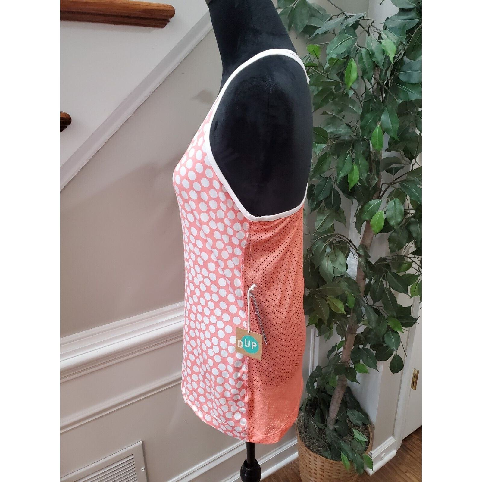 Nike Dri-Fit Women's Pink Polyester Scoop Neck Sleeveless Casual Top Size Medium Item image 3