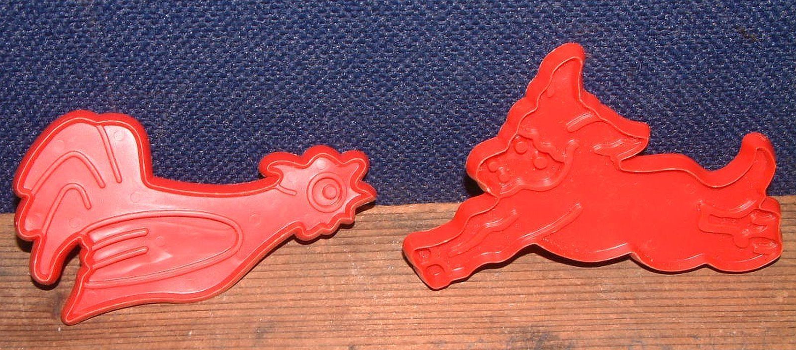 Vintage 1979 Chilton Old McDonald Plastic Cookie Cutters Rooster Donkey - $5.93