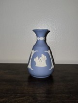 Wedgwood Jasperware Bud Vase 1960&#39;s Pale Blue Cameo Angels 5&quot; - $23.18