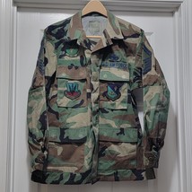 VTG US Military Air Force Woodland Camo Field Jacket w/ 7 Patches Men&#39;s ... - $38.84