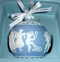 Wedgwood Ornament Merry Christmas &amp; Happy New Year Blue &amp; White Jasper Ball New - £53.65 GBP