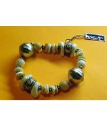 Bracelet -Genuine Lucite Made in China - £3.08 GBP