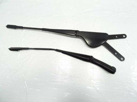 Mercedes R172 SLC43 SLC300 windshield wiper arms, front 1728200144 17182... - £44.94 GBP
