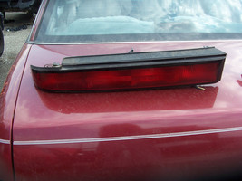 1991 1992 Buick Regal Sedan Left Taillight Brake Rear Turn Oem Used Gm Light - £138.41 GBP