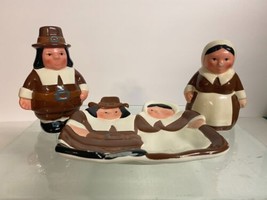 Publix The Pilgrim Pair Ceramic Salt And Pepper Shakers &amp; Spoon Rest Pre-Owned - £10.27 GBP