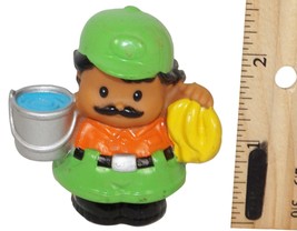 Vintage Boy Zookeeper Little People - Fisher Price 2.5&quot; Toy Figure Mattel 2004 - £3.98 GBP
