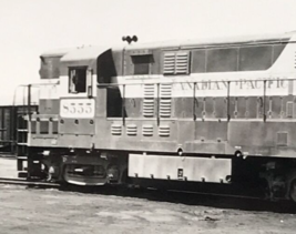 Canadian Pacific Railway Railroad CP #8555 Diesel Locomotive Train B&amp;W Photo - £7.46 GBP