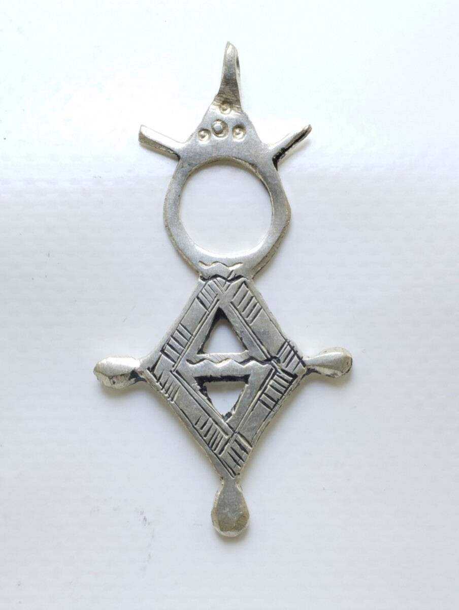 Tuareg Cross Pendant – Handmade Silver Tribal Berber Amulet from Morocco Item image 2