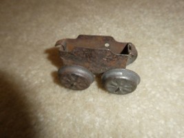 Small Vintage O Scale Metal Wheels and Frame for Parts - $17.82