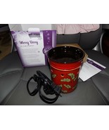 SCENTSY FULL SIZE WARMER HOLIDAY COLLECTION MERRY BERRY EUC - £40.21 GBP