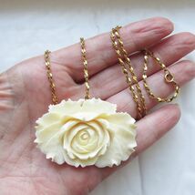 Large Mid-Century Vintage ROSE Flower Brooch or Pendant Necklace - $24.74