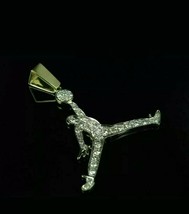 1.25 KT Finto Diamante Rotondo Jordan Logo Ciondolo 14K Placcato Oro Giallo - £66.43 GBP