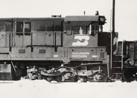 Burlington Northern Railroad BN #5569 C30-7 Locomotive Train Photo Clinton IA - £7.78 GBP