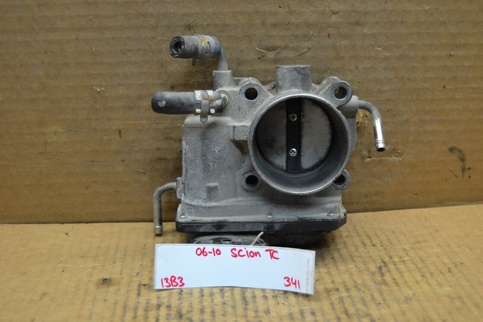 06-10 Scion TC Throttle Body Valve 2203028070 Assembly 341-13b3 - $9.99