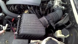 Air Cleaner 2.7L 6 Cylinder Fits 01-06 MAGENTIS 104488770 - $73.06