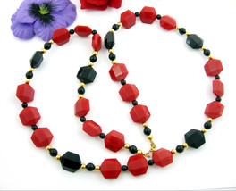 Vintage Monet NECKLACE Red &amp; Black Beads Octagon Geometrical Cubist Beads 34&quot; - £18.19 GBP