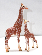 2015 Schleich Giraffe &amp; Baby Calf Toy Figurine D-73527 - £13.36 GBP