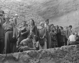 Tourists going into Carlsbad Caverns National Park New Mexico 1939 Photo Print - £7.04 GBP+