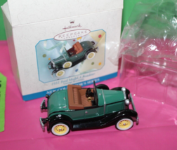 Hallmark Keepsake Ford Model A 1931 Vintage Roadster Christmas Ornament 1998 - £19.38 GBP