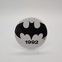 Vintage 1992 Batman Returns 2-1/4  Diameter Round Button Pin Burton Keaton - £10.19 GBP