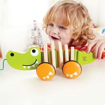 Hape Walk-A-Long Croc Toddler Wooden Pull Along Toy, L: 11.6, W: 4.3, H: 4.3 inc - £30.04 GBP